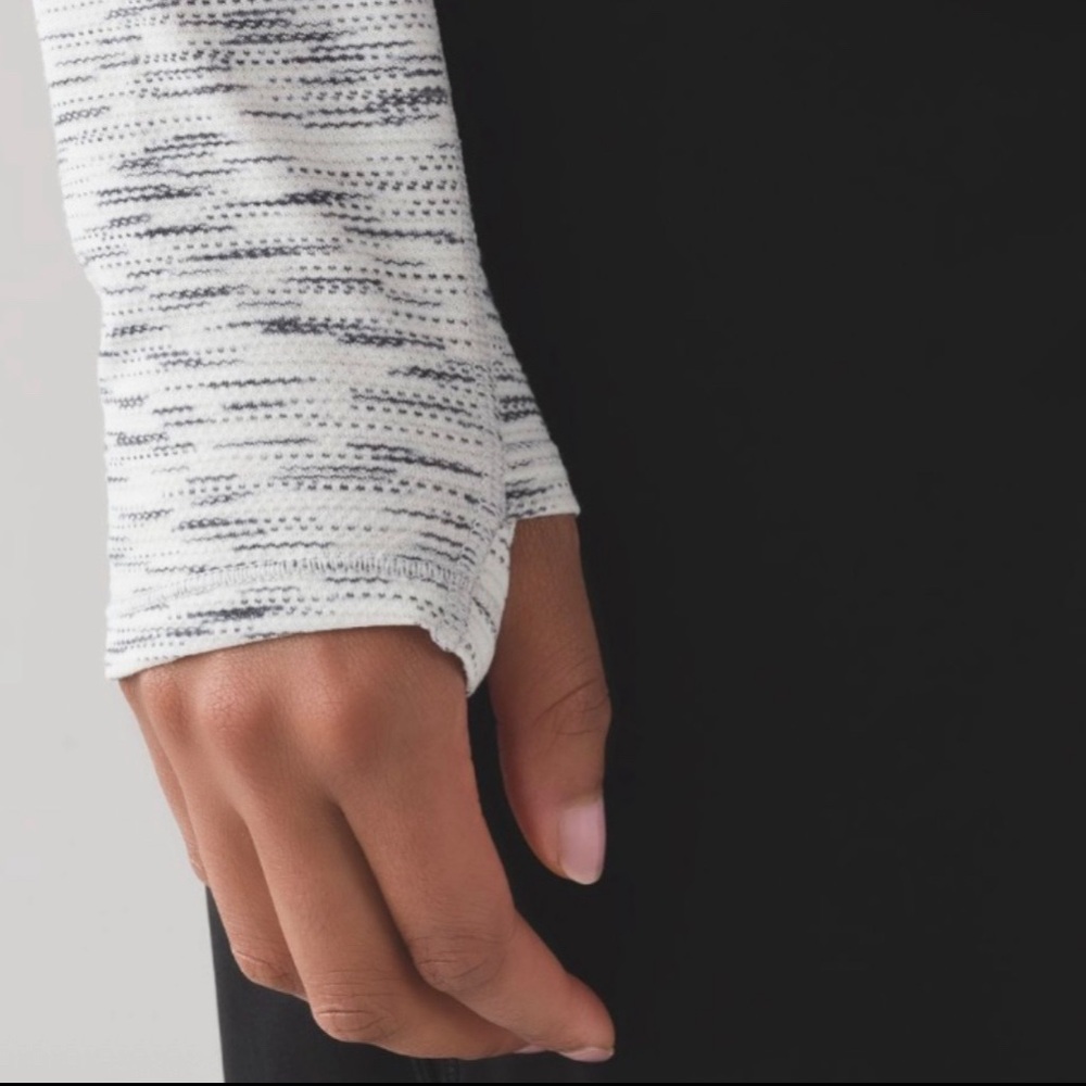Lululemon Lost In Pace Long Sleeve Top Tiger Space Dye Black White Womens Size 8 - Picture 3 of 8